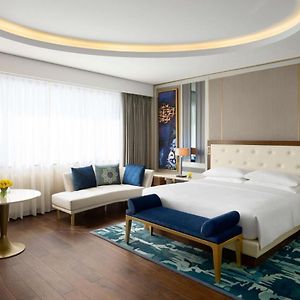Kamer met een King Size Bed